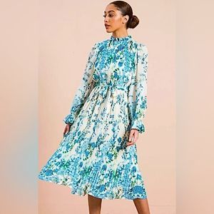 *NWT* REVOLVE Floral Pleated Midi Dress